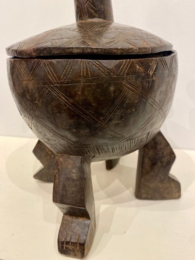 Coupe en bois sculpté MOSSI du Burkina Faso