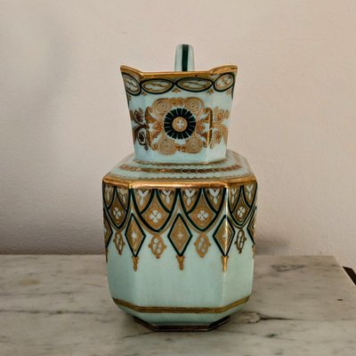 Paris, Restoration period - porcelain milk jug - troubadour, à la cathédrale