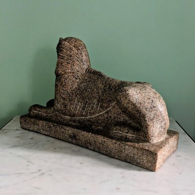 Egyptomanie - Important ancient Egyptian sphinx - Aswan granite style