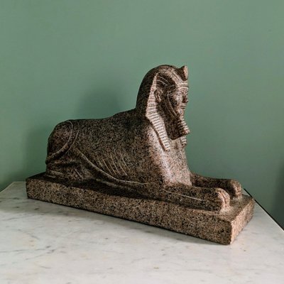 Egyptomanie - Important ancient Egyptian sphinx - Aswan granite style