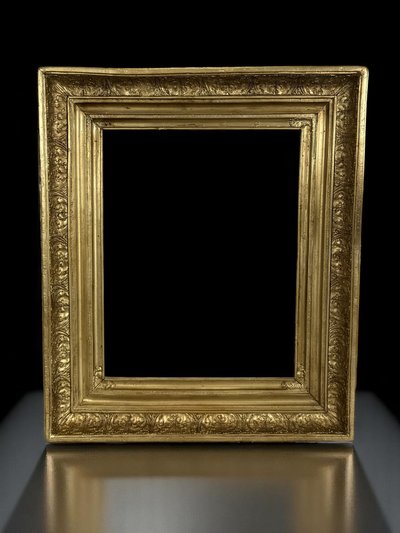 19th CENTURY FRAME IN WOOD AND GILDED STUC FOR PAINTING 46.5 cm x 39 cm