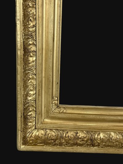 19th CENTURY FRAME IN WOOD AND GILDED STUC FOR PAINTING 46.5 cm x 39 cm