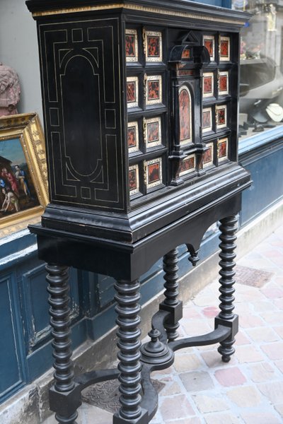 Cabinet flandres début du XVIII