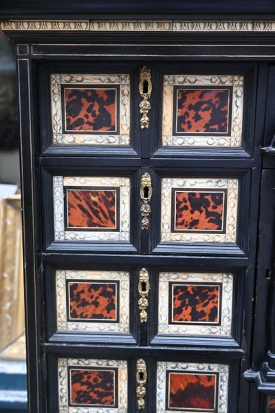 Cabinet flandres début du XVIII