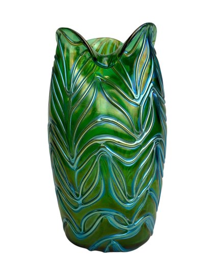 Loetz Creta Formosa vase