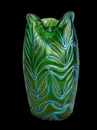 Loetz Creta Formosa vase
