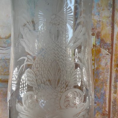 Ein außergewöhnliches Paar Kerzenhalter aus graviertem Kristall - Cristallerie de Saint Louis - Dauphin-Dekor