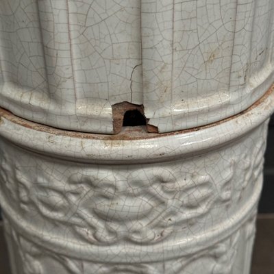 19th century Bavent ceramic column with fluting and shower foot
