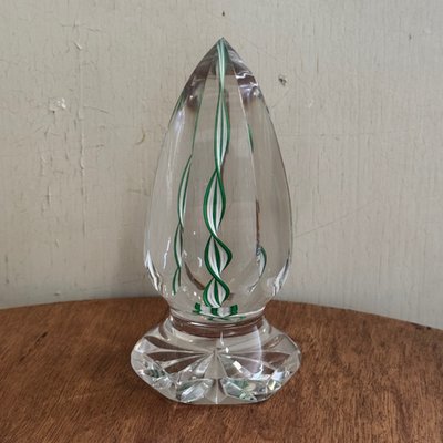 Briefbeschwerer aus Sulfidkristall in Form einer Ogive auf einem Duschständer, 20. Jahrhundert