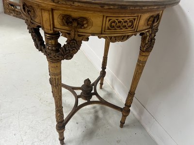 Guéridon de style Louis XVI en bois et stuc doré XIX siècle