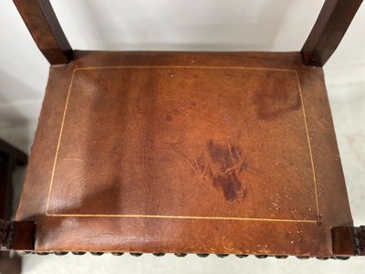 Paire de fauteuils de style Renaissance en noyer XX siècle