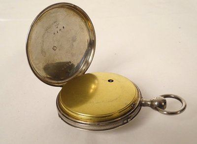 Taschenuhr mit Schlagwerk Massivsilber Hahnwerk Vieillard XIX.