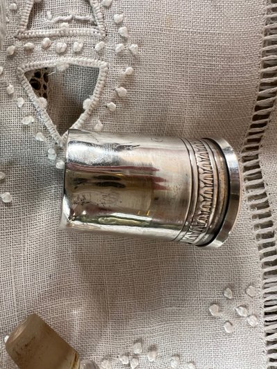 Flacon à liqueur Art Nouveau en cristal gravé et argent massif – Poinçon Minerve – France, XIXe