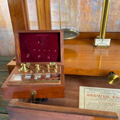 Pharmacy scale - Becker's Sons - 1889 - Complete with original weights