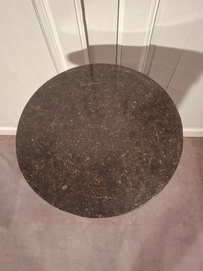 Comodino Somno di epoca impero in mogano fiammato.