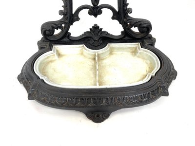 Majestueux Porte-Manteau Porte-Parapluie en Fonte – Style Art Nouveau – 19ème – Brasserie Parisienne