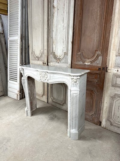 Kamin in Weiß Stil Louis XV Epoche 19.