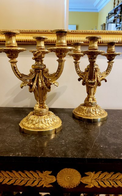 Coppia di candelabri in ormù in stile neoclassico secondo Delafosse JC. XIX secolo