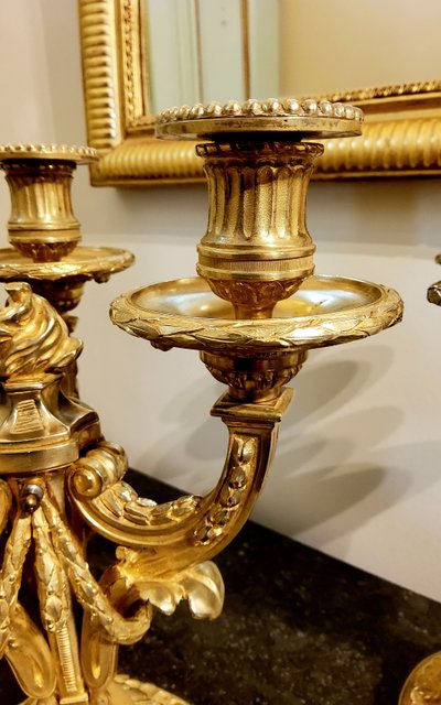 Coppia di candelabri in ormù in stile neoclassico secondo Delafosse JC. XIX secolo