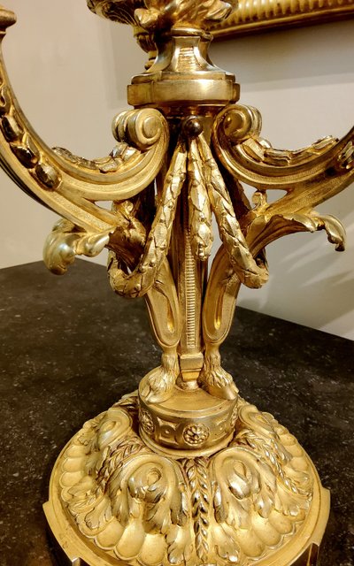 Coppia di candelabri in ormù in stile neoclassico secondo Delafosse JC. XIX secolo