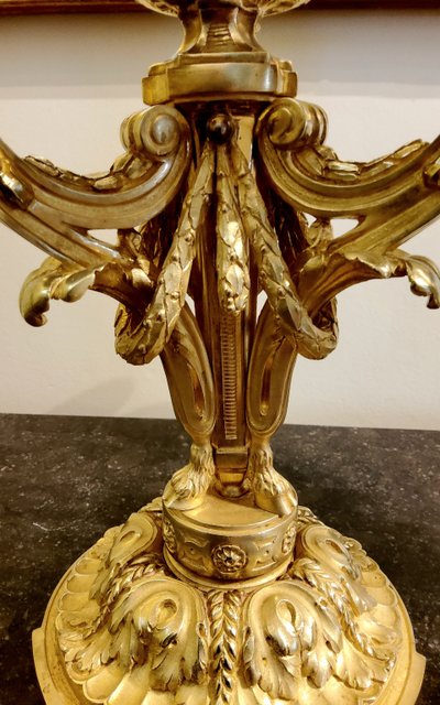 Coppia di candelabri in ormù in stile neoclassico secondo Delafosse JC. XIX secolo
