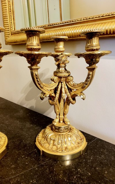 Coppia di candelabri in ormù in stile neoclassico secondo Delafosse JC. XIX secolo
