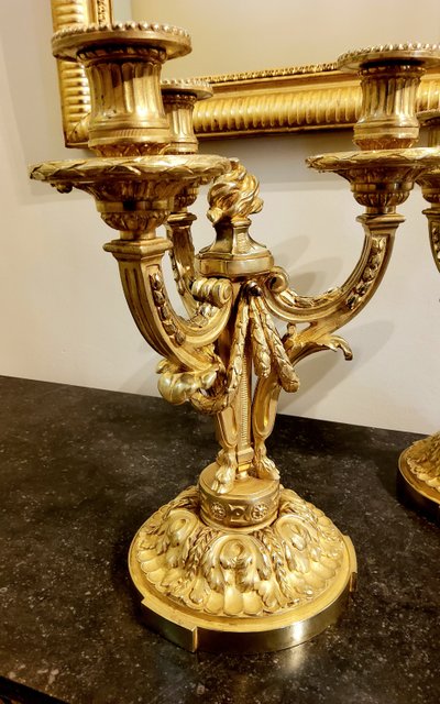 Coppia di candelabri in ormù in stile neoclassico secondo Delafosse JC. XIX secolo