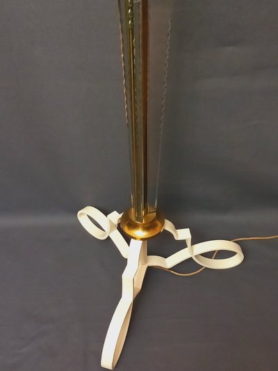 Important lampadaire en cristal de Sèvres et laiton XXe siècle