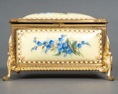 An enamel jewelry box, late 19th century