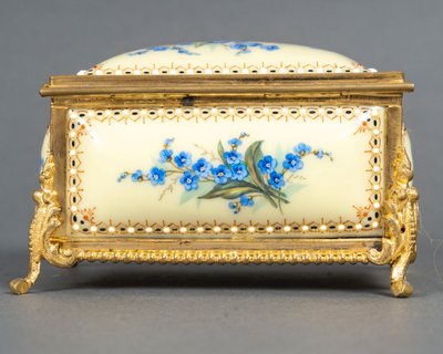 An enamel jewelry box, late 19th century