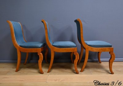 Suite de 6 Chaises en Erable et Merisier, style Charles X – Milieu XXe