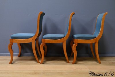 Suite de 6 Chaises en Erable et Merisier, style Charles X – Milieu XXe