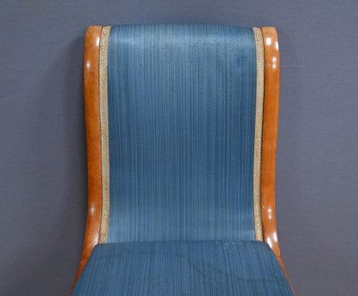 Suite de 6 Chaises en Erable et Merisier, style Charles X – Milieu XXe