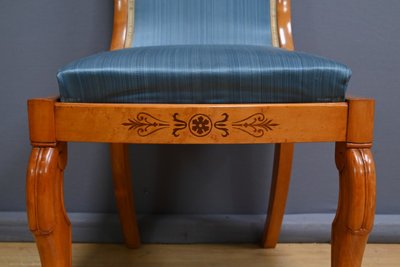 Suite de 6 Chaises en Erable et Merisier, style Charles X – Milieu XXe