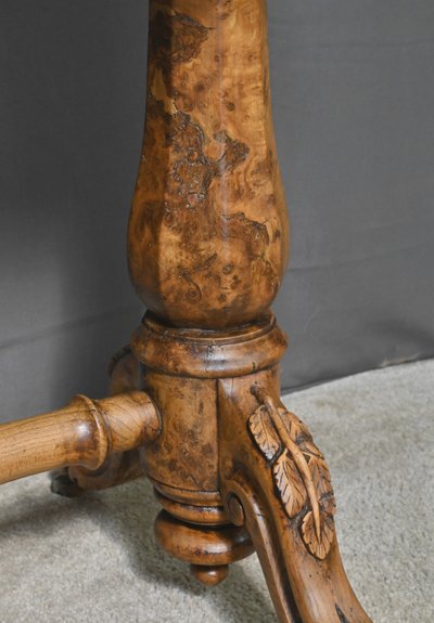 Scrivania vittoriana in radica di Amboyna, Inghilterra - Fine XIX secolo