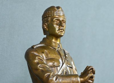 Fante scozzese in bronzo, firmato E.Carlier - Inizio XX secolo