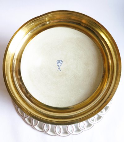 Tazza traforata in porcellana di Dresda Germania XIX secolo
