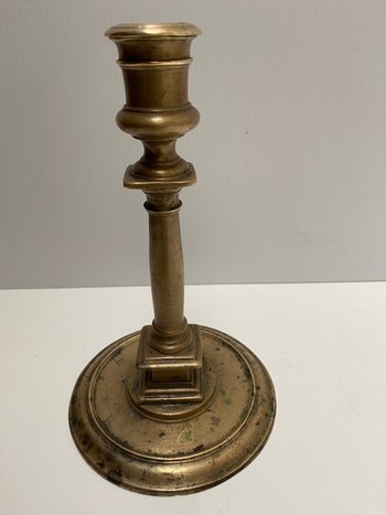 Kerzenhalter aus Bronze 15. Jahrhundert XVI. aus dem Südwesten...