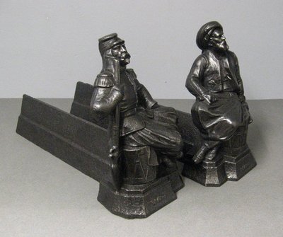 Pair De Chenets Aux Zouaves.