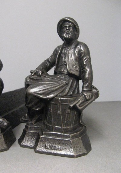 Pair De Chenets Aux Zouaves.