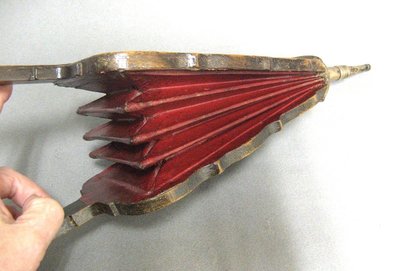 Holz Geschnitzter Kaminbalg XIX.