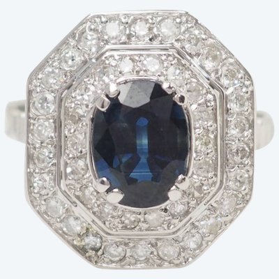 Bague double entourage en or blanc, saphir et diamants 