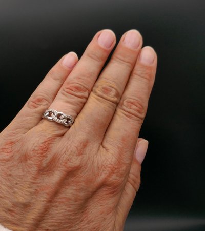 Gourmet-Ring mit Diamanten, 18 Karat Weißgold.