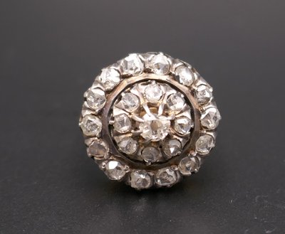 Anello con diamante, XIX secolo.