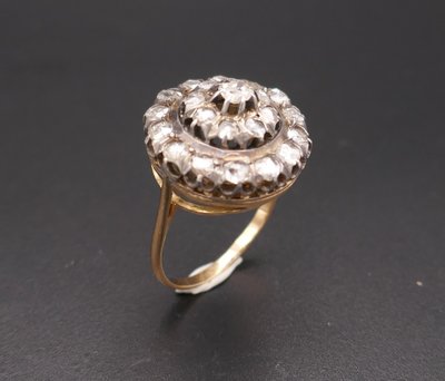 Anello con diamante, XIX secolo.