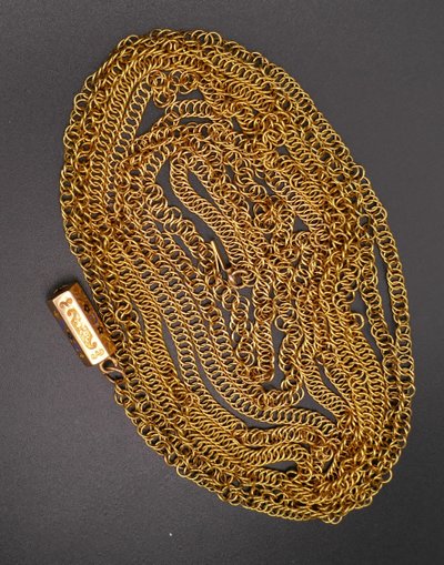 Sautoir régional ancien maille plate 1,67 mètre, fermoir émaillé.