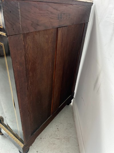 Armadio a un'anta di Napoleone III in legno nero e intarsio di ottone XIX secolo