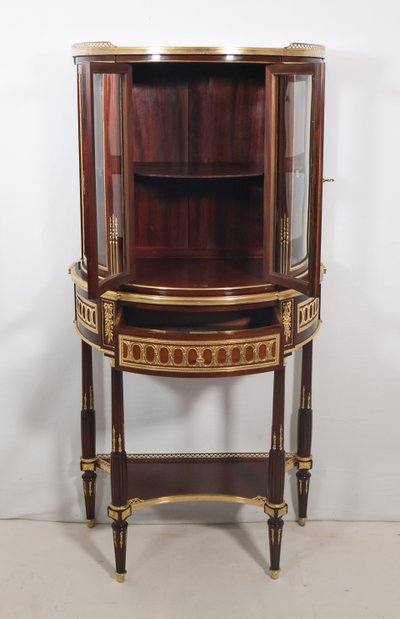 Half-moon display case attributed to Paul Sormani, late 19th century