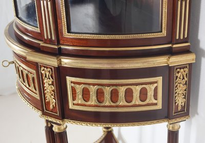 Half-moon display case attributed to Paul Sormani, late 19th century