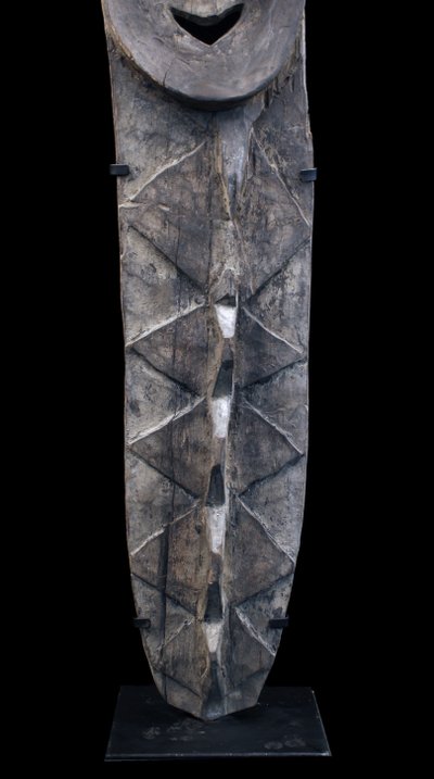Figure Minja, sculpture, tribal art, Papua New Guinea, Oceanian art, Oceania, 146 x 21 cm